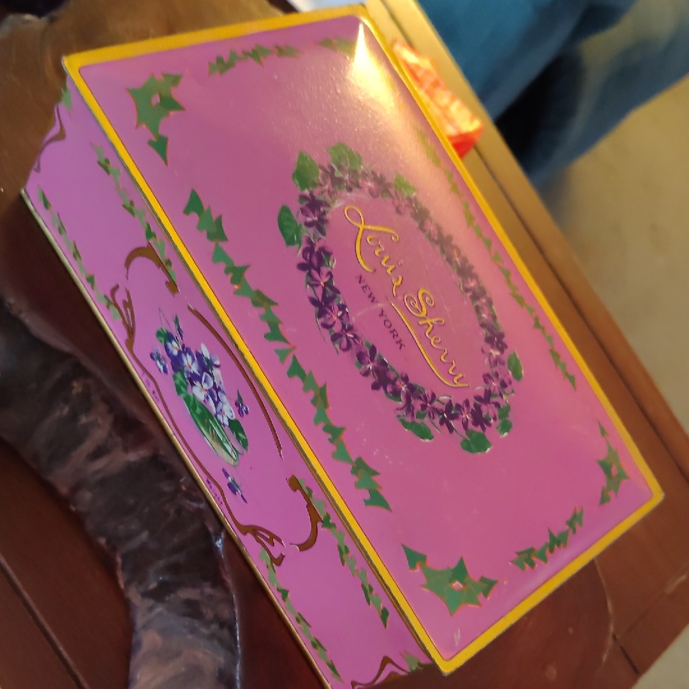 Vintage Louis Sherry 1lb Candy Tin